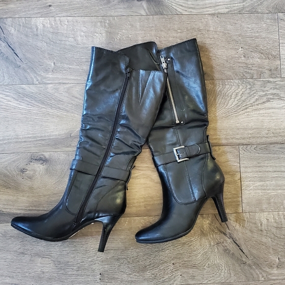 White Mountain Shoes - White Mt. Knee High Heeled boots Never Worn-Size 7